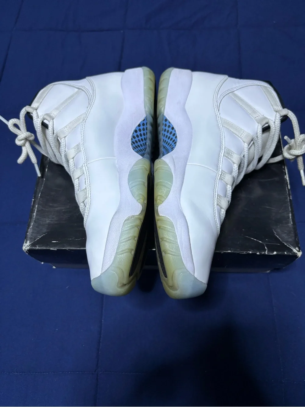 Jordan 11 Retro High Legend Blue 2024  Size 11.5